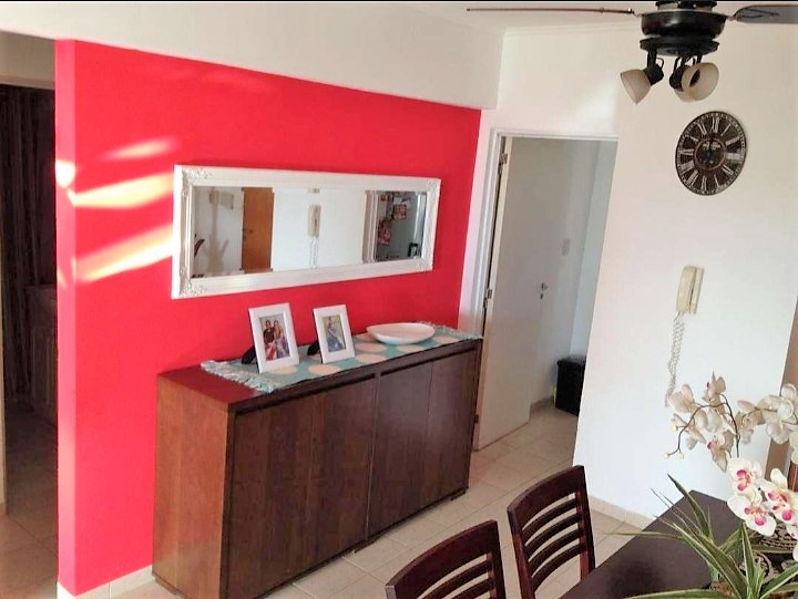 Departamento 2 dormitorios. Juan Pablo IV. A pasos del centro.